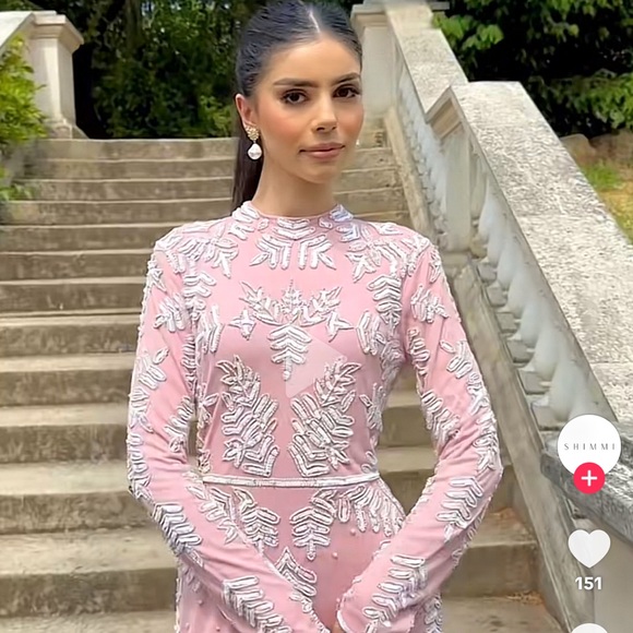 PASTEL PINK PEARL LONG SLEEVE MERMAID DRESS - Picture 4 of 8